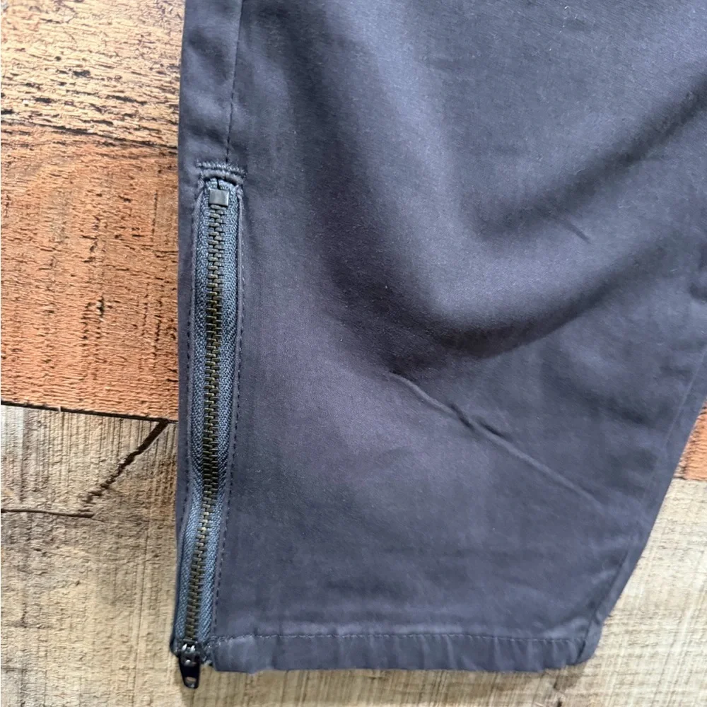 New With Tags Lee Mid Rise Waist Smoothing Curvy Fit Pullon Gray Pants Size 20W - Picture 2 of 7